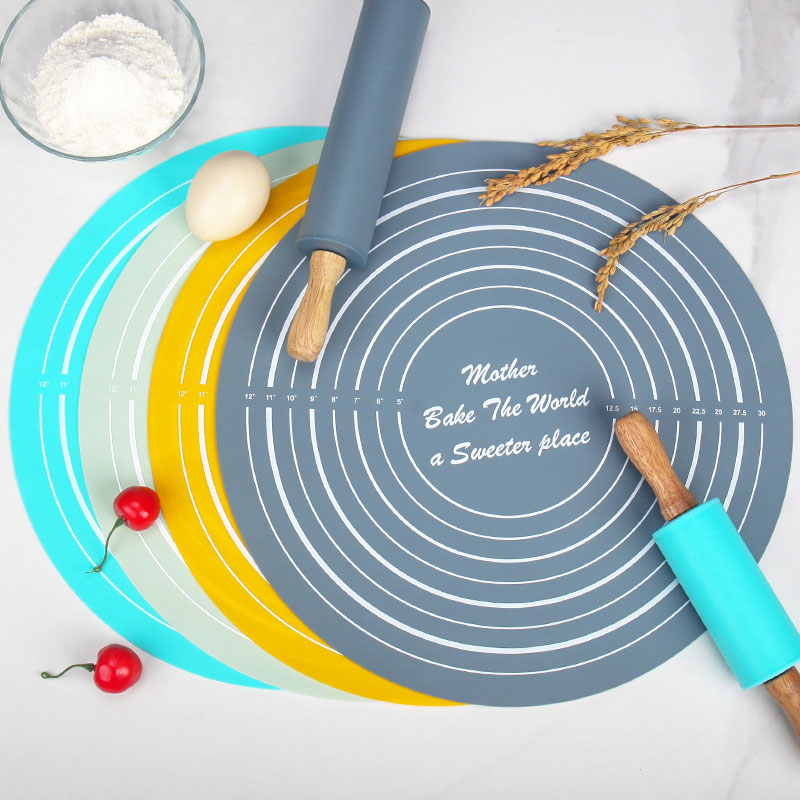 silicone pastry mat and rolling pin